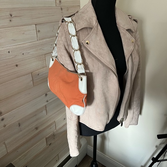 Chanel Chunky Chain Shoulder Bag - Picture 10 of 14